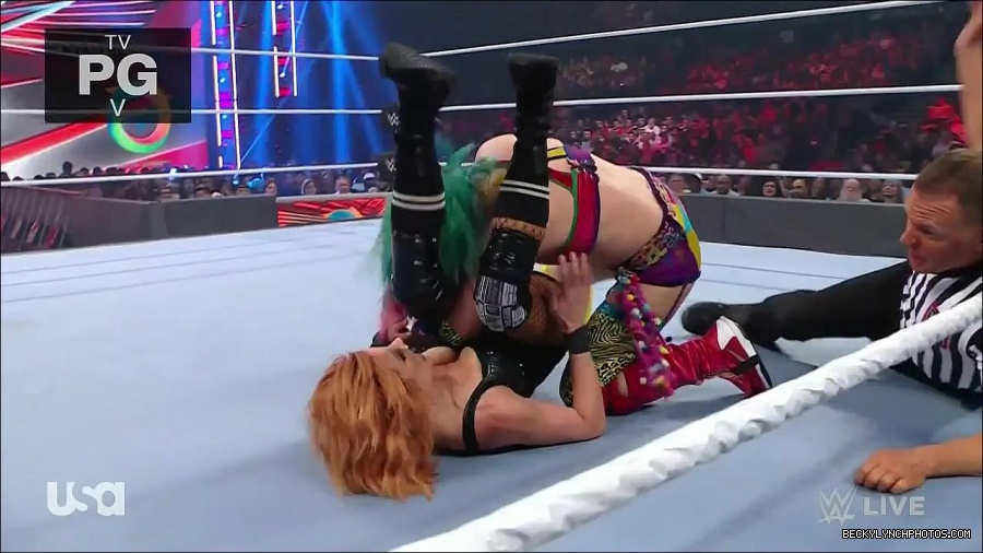 WWE_Monday_Night_Raw_2022_05_16_720p_HDTV_x264-NWCHD_mp4_007262097.jpg