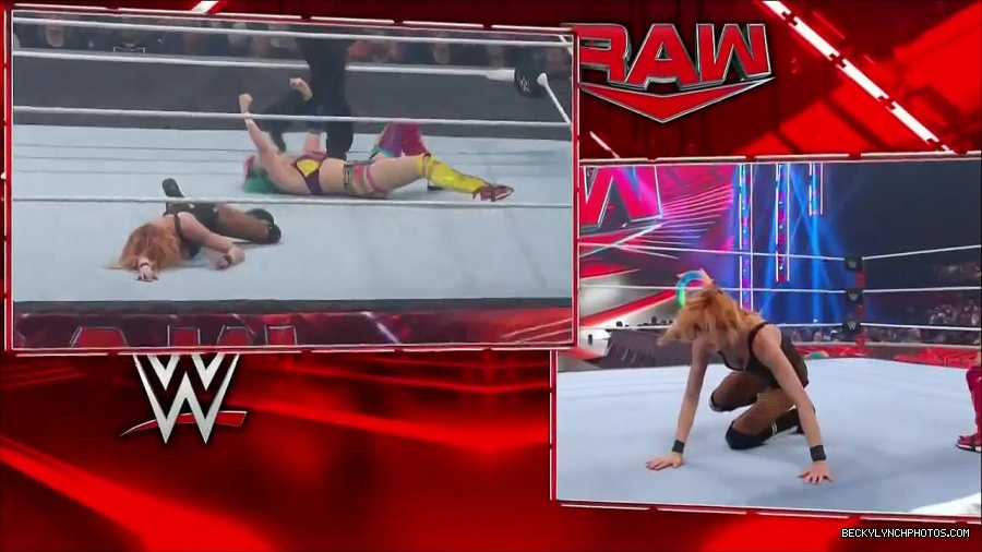WWE_Monday_Night_Raw_2022_05_16_720p_HDTV_x264-NWCHD_mp4_007276111.jpg