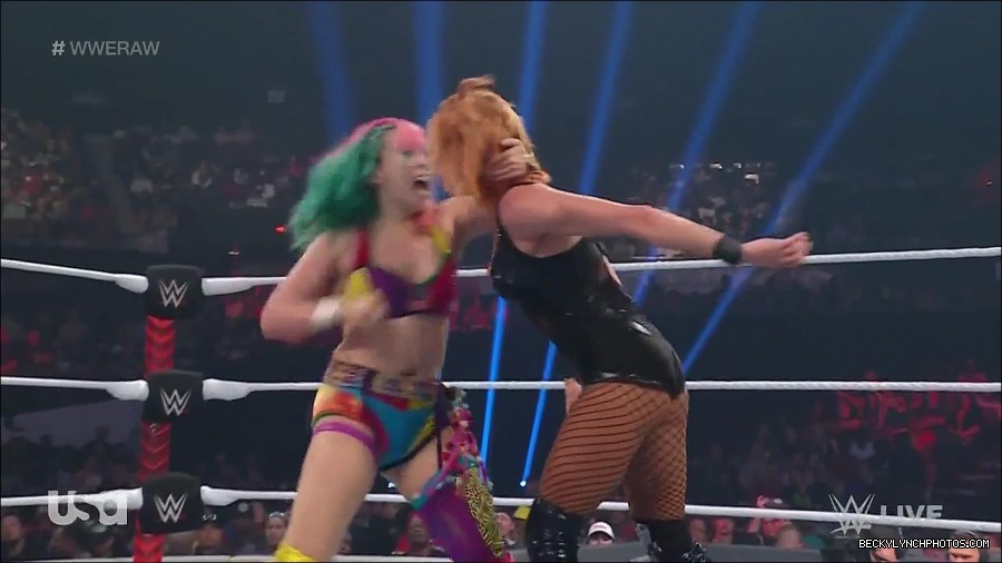 WWE_Monday_Night_Raw_2022_05_16_720p_HDTV_x264-NWCHD_mp4_007294930.jpg