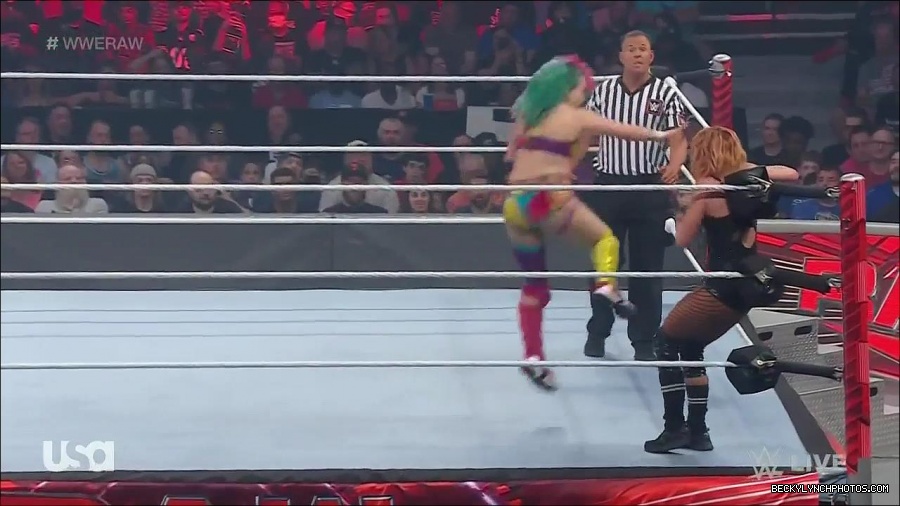 WWE_Monday_Night_Raw_2022_05_16_720p_HDTV_x264-NWCHD_mp4_007310145.jpg