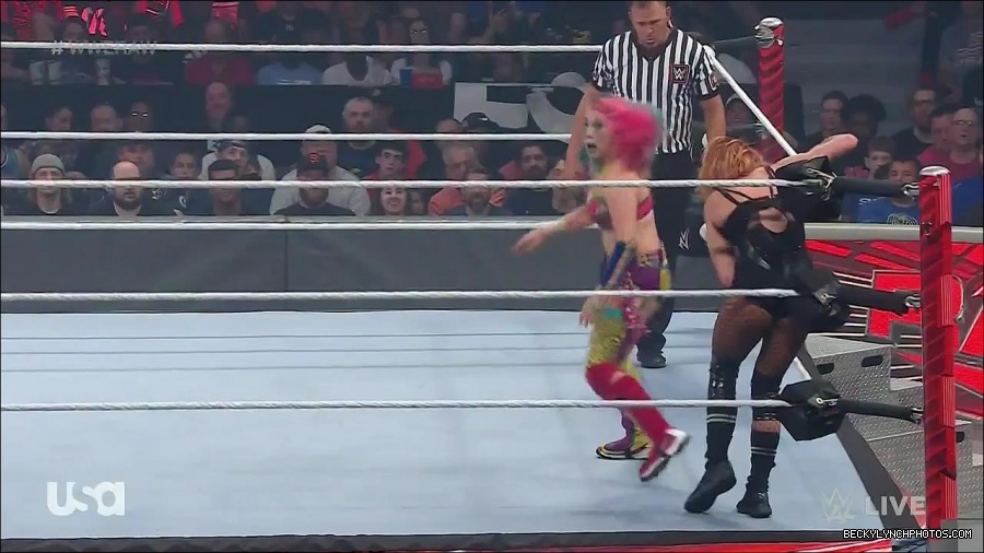 WWE_Monday_Night_Raw_2022_05_16_720p_HDTV_x264-NWCHD_mp4_007311346.jpg