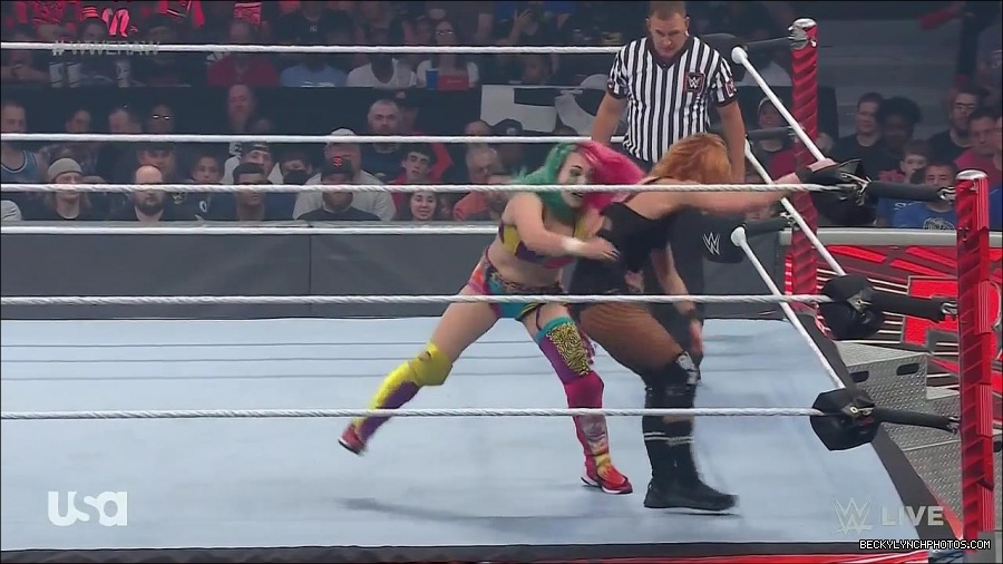 WWE_Monday_Night_Raw_2022_05_16_720p_HDTV_x264-NWCHD_mp4_007312547.jpg