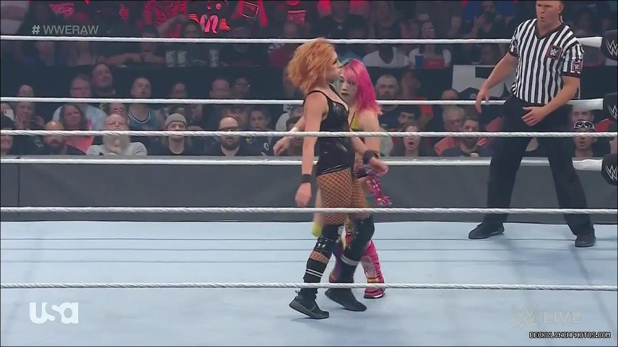 WWE_Monday_Night_Raw_2022_05_16_720p_HDTV_x264-NWCHD_mp4_007317352.jpg