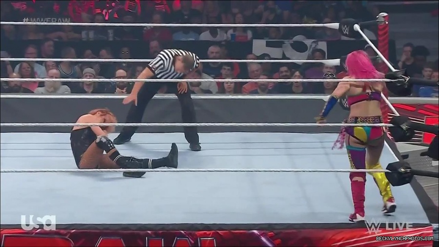 WWE_Monday_Night_Raw_2022_05_16_720p_HDTV_x264-NWCHD_mp4_007323759.jpg