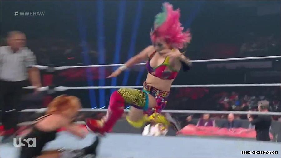 WWE_Monday_Night_Raw_2022_05_16_720p_HDTV_x264-NWCHD_mp4_007325360.jpg