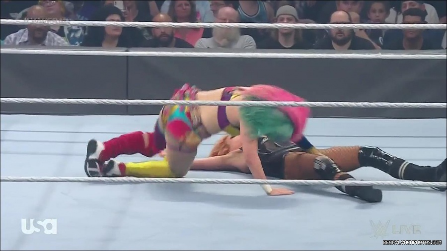 WWE_Monday_Night_Raw_2022_05_16_720p_HDTV_x264-NWCHD_mp4_007326962.jpg