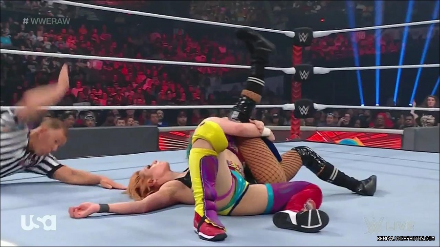 WWE_Monday_Night_Raw_2022_05_16_720p_HDTV_x264-NWCHD_mp4_007328163.jpg