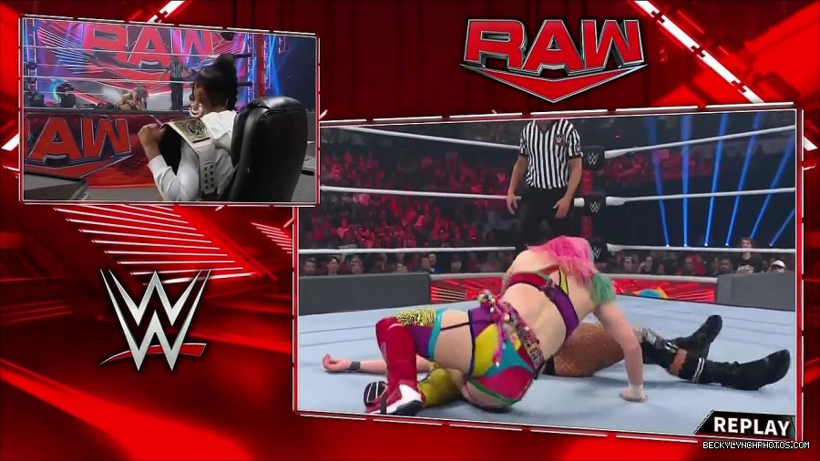 WWE_Monday_Night_Raw_2022_05_16_720p_HDTV_x264-NWCHD_mp4_007336171.jpg