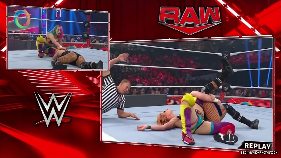 WWE_Monday_Night_Raw_2022_05_16_720p_HDTV_x264-NWCHD_mp4_007338173.jpg