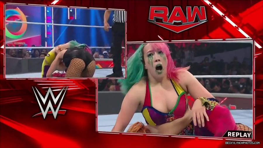 WWE_Monday_Night_Raw_2022_05_16_720p_HDTV_x264-NWCHD_mp4_007341777.jpg
