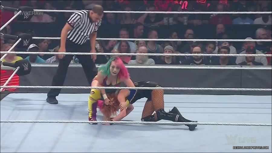 WWE_Monday_Night_Raw_2022_05_16_720p_HDTV_x264-NWCHD_mp4_007342978.jpg