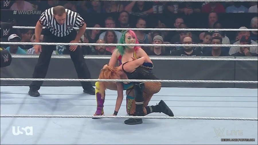 WWE_Monday_Night_Raw_2022_05_16_720p_HDTV_x264-NWCHD_mp4_007344980.jpg