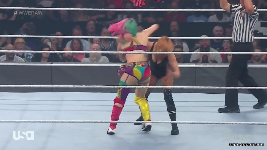 WWE_Monday_Night_Raw_2022_05_16_720p_HDTV_x264-NWCHD_mp4_007354589.jpg