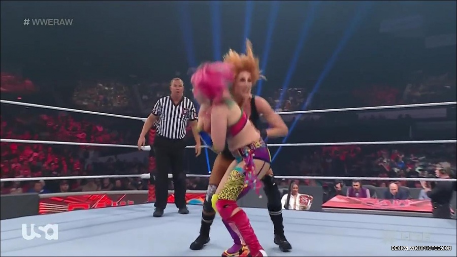 WWE_Monday_Night_Raw_2022_05_16_720p_HDTV_x264-NWCHD_mp4_007355390.jpg