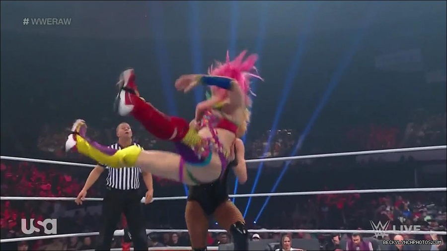 WWE_Monday_Night_Raw_2022_05_16_720p_HDTV_x264-NWCHD_mp4_007356191.jpg