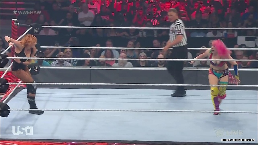 WWE_Monday_Night_Raw_2022_05_16_720p_HDTV_x264-NWCHD_mp4_007358994.jpg