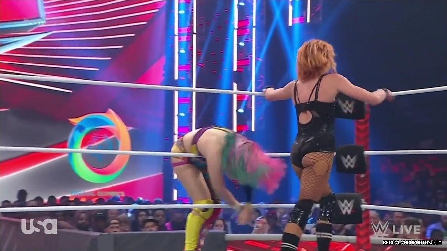 WWE_Monday_Night_Raw_2022_05_16_720p_HDTV_x264-NWCHD_mp4_007371006.jpg