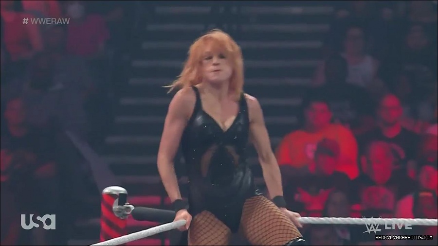 WWE_Monday_Night_Raw_2022_05_16_720p_HDTV_x264-NWCHD_mp4_007372607.jpg