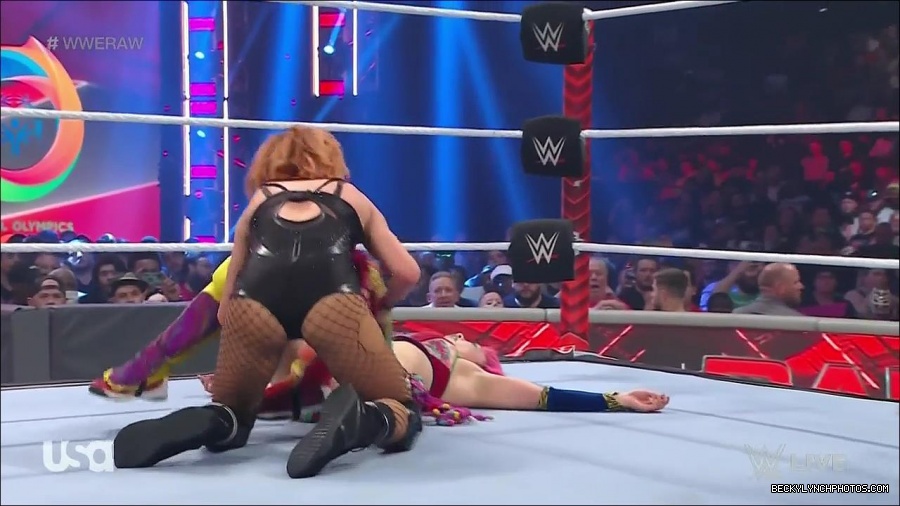 WWE_Monday_Night_Raw_2022_05_16_720p_HDTV_x264-NWCHD_mp4_007379815.jpg