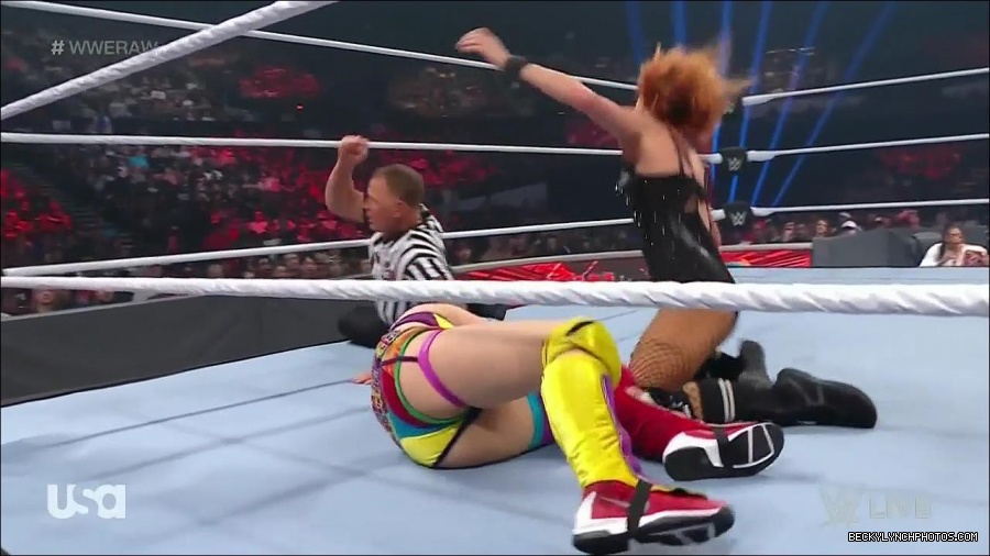 WWE_Monday_Night_Raw_2022_05_16_720p_HDTV_x264-NWCHD_mp4_007382617.jpg