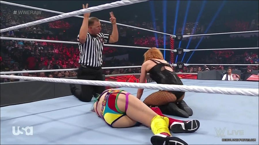 WWE_Monday_Night_Raw_2022_05_16_720p_HDTV_x264-NWCHD_mp4_007384219.jpg