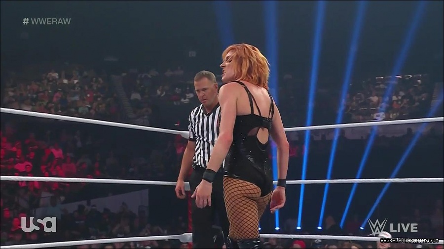 WWE_Monday_Night_Raw_2022_05_16_720p_HDTV_x264-NWCHD_mp4_007402637.jpg