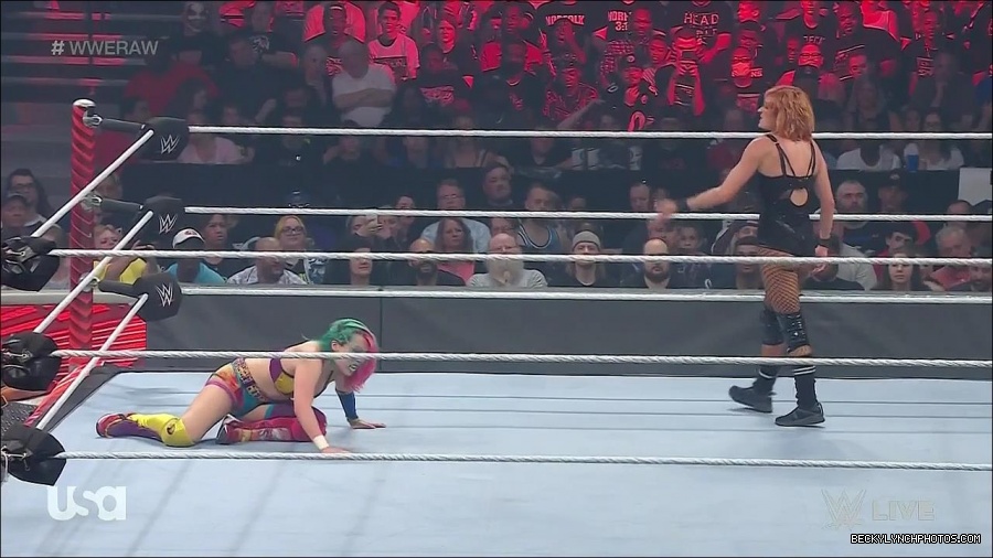 WWE_Monday_Night_Raw_2022_05_16_720p_HDTV_x264-NWCHD_mp4_007404239.jpg