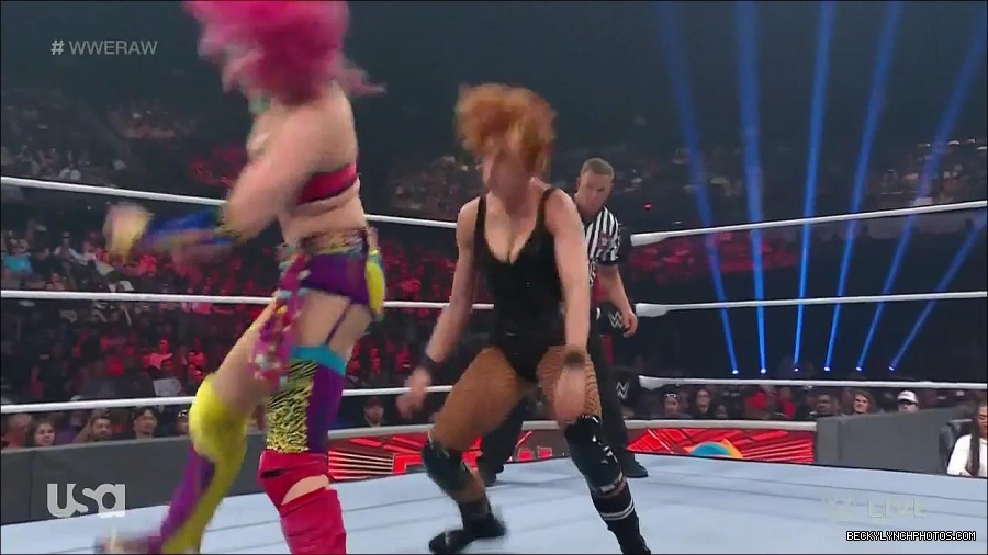 WWE_Monday_Night_Raw_2022_05_16_720p_HDTV_x264-NWCHD_mp4_007411046.jpg