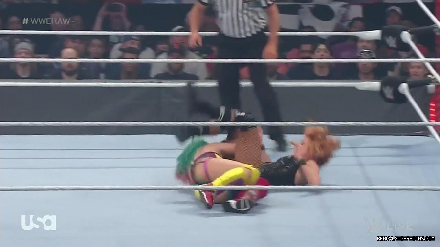 WWE_Monday_Night_Raw_2022_05_16_720p_HDTV_x264-NWCHD_mp4_007415050.jpg
