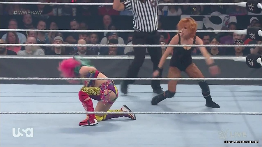 WWE_Monday_Night_Raw_2022_05_16_720p_HDTV_x264-NWCHD_mp4_007419054.jpg