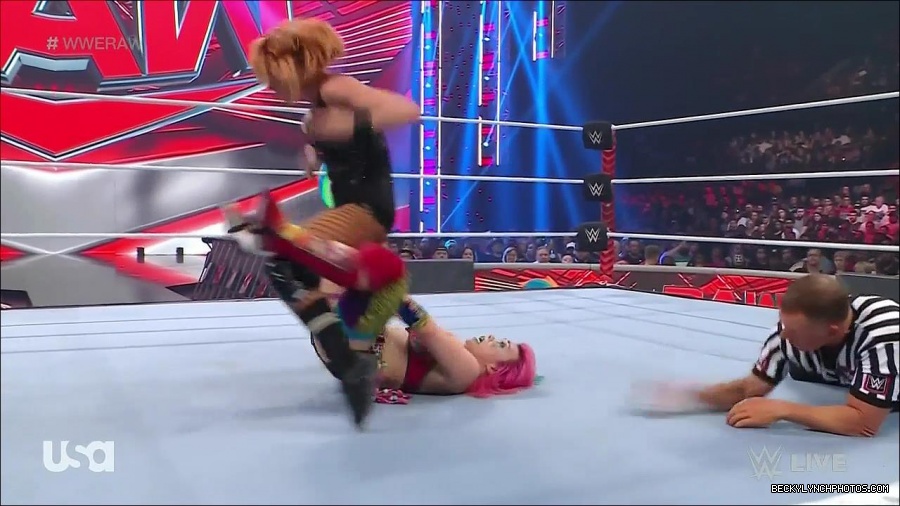 WWE_Monday_Night_Raw_2022_05_16_720p_HDTV_x264-NWCHD_mp4_007424259.jpg