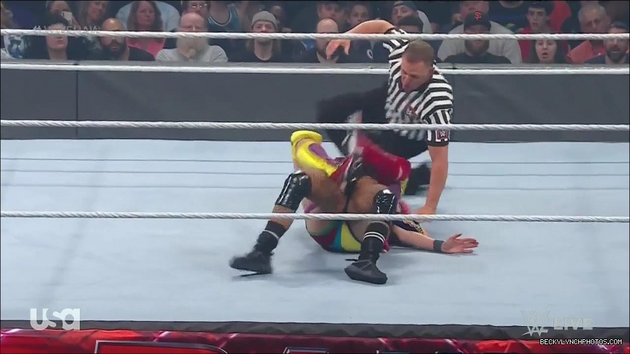 WWE_Monday_Night_Raw_2022_05_16_720p_HDTV_x264-NWCHD_mp4_007425861.jpg
