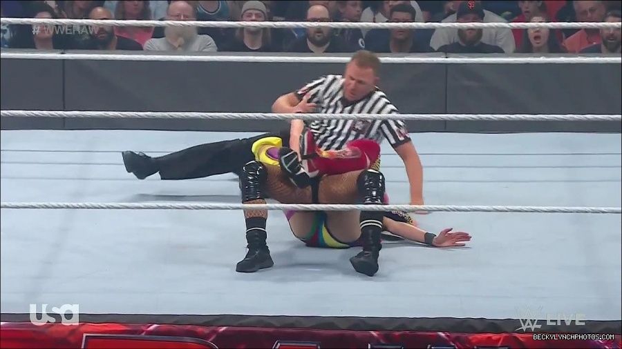 WWE_Monday_Night_Raw_2022_05_16_720p_HDTV_x264-NWCHD_mp4_007426261.jpg