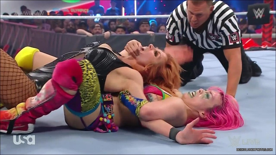 WWE_Monday_Night_Raw_2022_05_16_720p_HDTV_x264-NWCHD_mp4_007434669.jpg