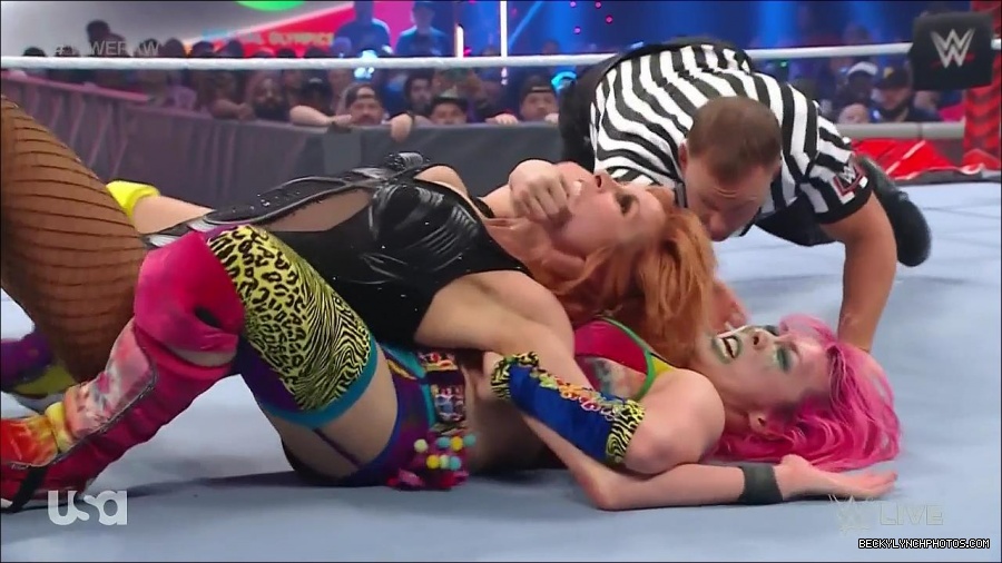 WWE_Monday_Night_Raw_2022_05_16_720p_HDTV_x264-NWCHD_mp4_007435070.jpg