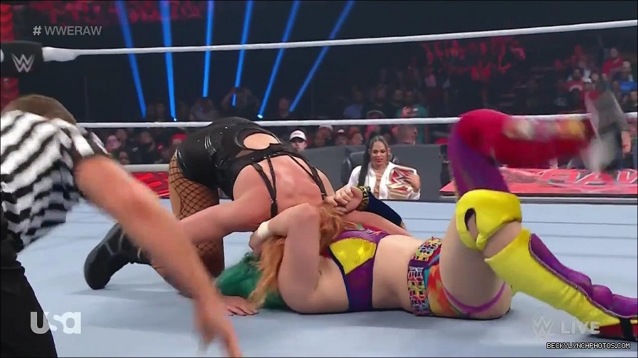 WWE_Monday_Night_Raw_2022_05_16_720p_HDTV_x264-NWCHD_mp4_007441877.jpg