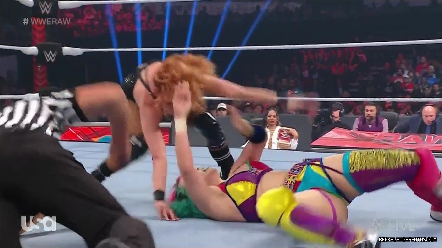 WWE_Monday_Night_Raw_2022_05_16_720p_HDTV_x264-NWCHD_mp4_007443879.jpg
