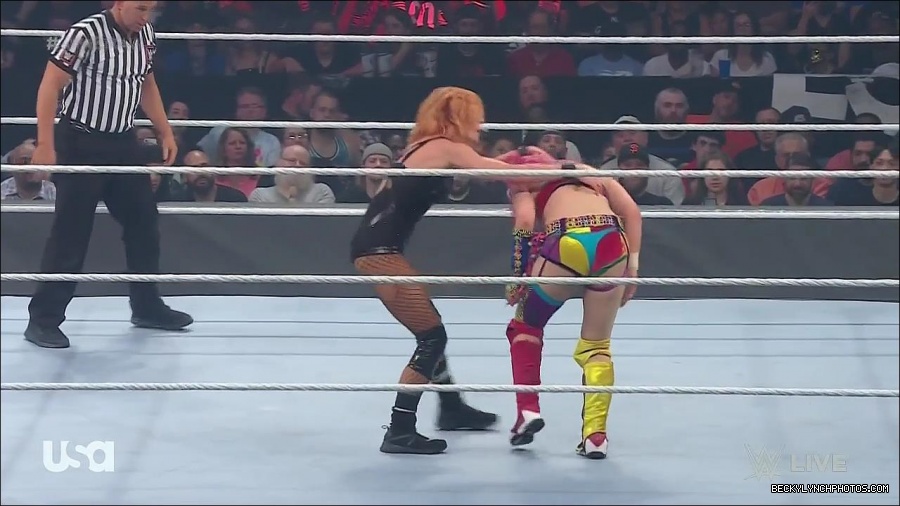 WWE_Monday_Night_Raw_2022_05_16_720p_HDTV_x264-NWCHD_mp4_007447883.jpg