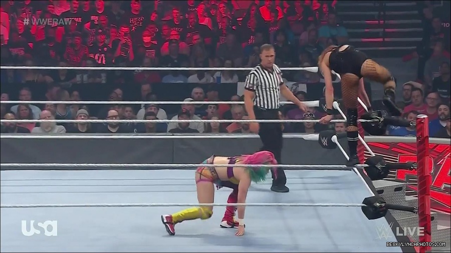 WWE_Monday_Night_Raw_2022_05_16_720p_HDTV_x264-NWCHD_mp4_007458693.jpg