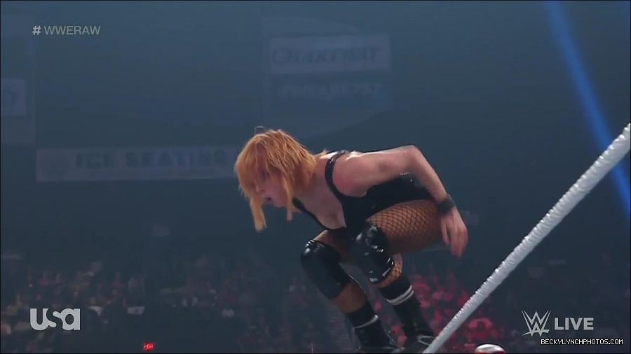 WWE_Monday_Night_Raw_2022_05_16_720p_HDTV_x264-NWCHD_mp4_007461496.jpg