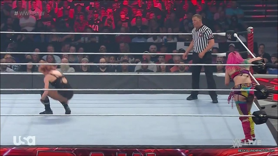 WWE_Monday_Night_Raw_2022_05_16_720p_HDTV_x264-NWCHD_mp4_007463498.jpg