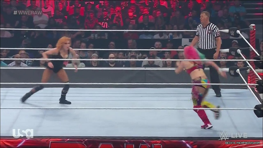 WWE_Monday_Night_Raw_2022_05_16_720p_HDTV_x264-NWCHD_mp4_007464299.jpg