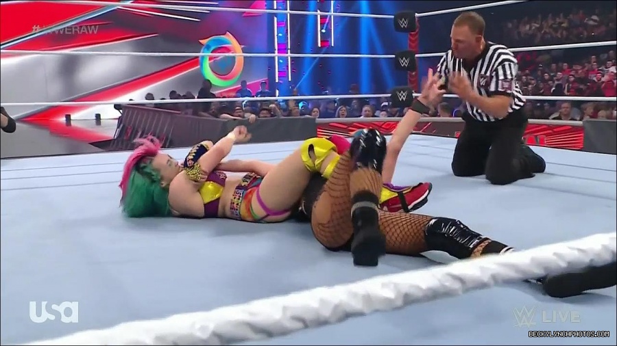 WWE_Monday_Night_Raw_2022_05_16_720p_HDTV_x264-NWCHD_mp4_007469905.jpg