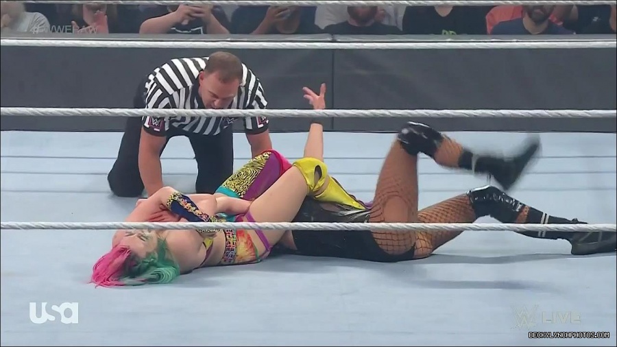 WWE_Monday_Night_Raw_2022_05_16_720p_HDTV_x264-NWCHD_mp4_007470705.jpg