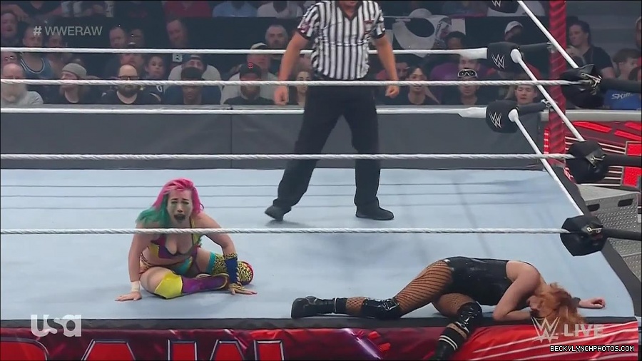 WWE_Monday_Night_Raw_2022_05_16_720p_HDTV_x264-NWCHD_mp4_007489124.jpg