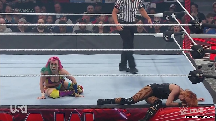 WWE_Monday_Night_Raw_2022_05_16_720p_HDTV_x264-NWCHD_mp4_007489524.jpg