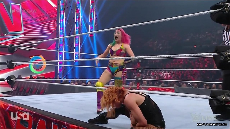 WWE_Monday_Night_Raw_2022_05_16_720p_HDTV_x264-NWCHD_mp4_007496731.jpg
