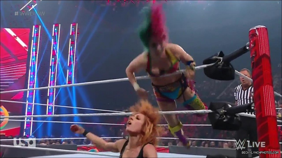WWE_Monday_Night_Raw_2022_05_16_720p_HDTV_x264-NWCHD_mp4_007504339.jpg