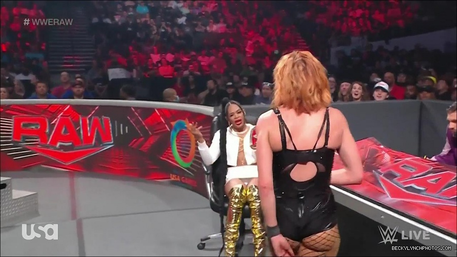 WWE_Monday_Night_Raw_2022_05_16_720p_HDTV_x264-NWCHD_mp4_007513848.jpg