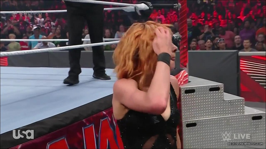 WWE_Monday_Night_Raw_2022_05_16_720p_HDTV_x264-NWCHD_mp4_007536671.jpg